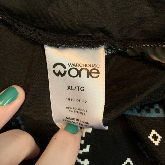 Warehouse One black and blue skull print 2pc pajamas size XL - Picture 2 of 5